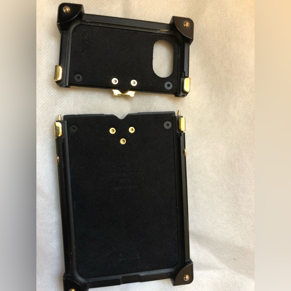 Louis Vuitton iPhone X / XS Case - Picture 9 of 9